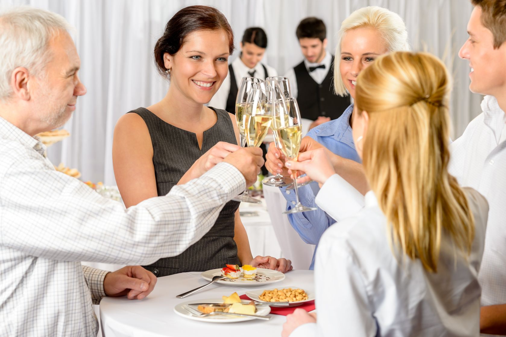 Apéritif œnologique en entreprise organisé par ŒNOPTIMO