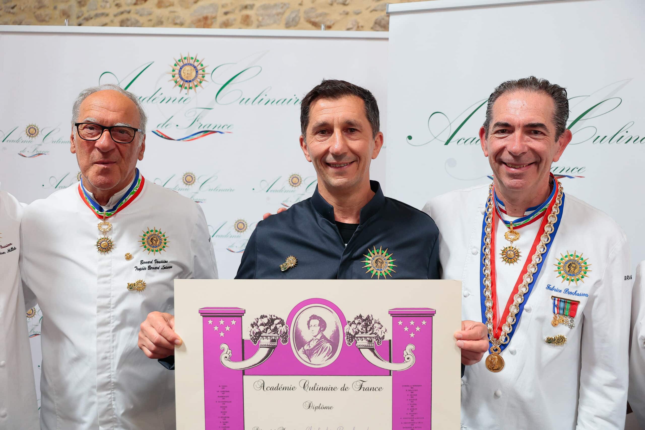 Christophe Peuchaud, dirigeant d'ŒNOPTIMO est intronisé comme membre de l'Académie culinaire de France avec comme parrain : Thierry Marx, Guillaume Gomez et Fabrice Prochasson, le président de l'Académie.